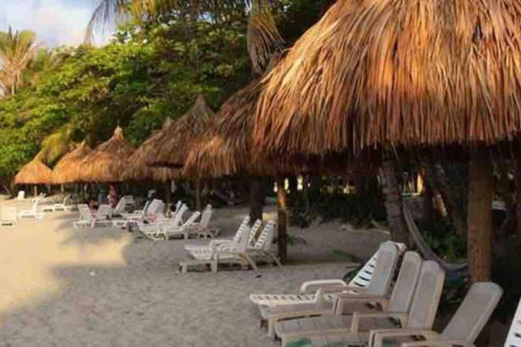 Villa De Ali In Palma Real La Ceiba Exterior foto